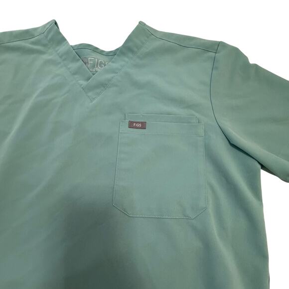 Figs scrub top Aquamarine Kaya style nurse medical work wear sz M PO# 1403 - Picture 2 of 11